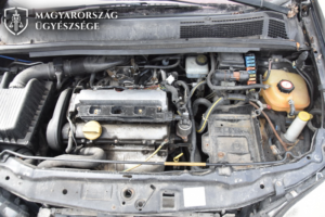 lefoglalt autóból hiányzó akkumulátor